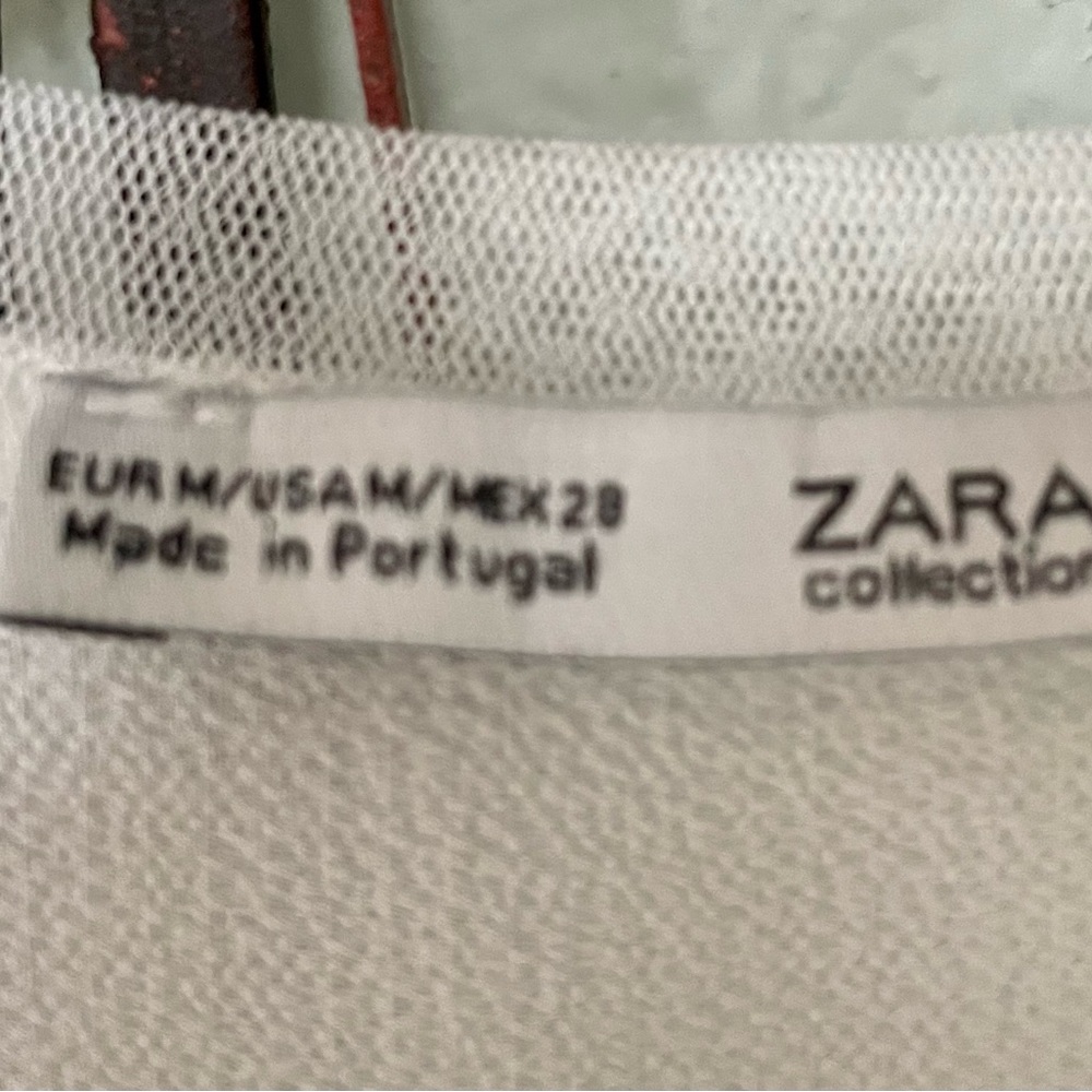 Beautiful Sleeveless Zara Blouse - Medium - Excellent condition - Picture 7 of 10